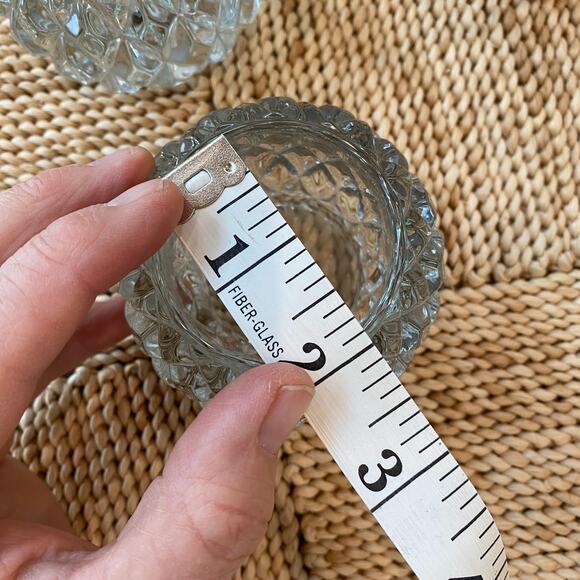 NIB PartyLite Set of 2 Diamond Pattern Clear Glass Votive Candle Holders - Picture 6 of 7